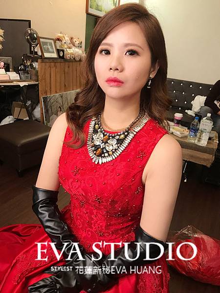 花蓮婚紗推薦 手工禮服 花蓮新秘EVAHUANG 花蓮婚紗工作室EVASTUDIO 花蓮新秘推薦 花蓮婚攝推薦 花蓮婚攝924.jpg