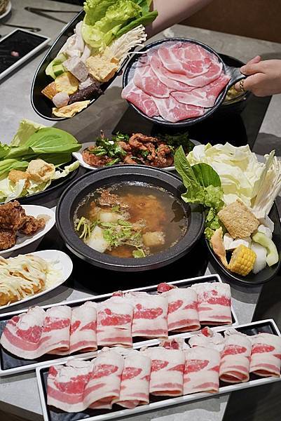 【高雄美食】狂一鍋 網路票選必吃台式火鍋 翻轉台菜變火鍋功夫