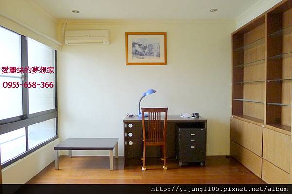 大有可為11F-臥房2.JPG