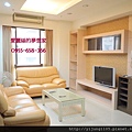 臻愛香榭11F-客廳.JPG