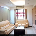臻愛香榭11F-客廳2.JPG
