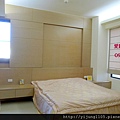 人間琉璃3F-主臥1.JPG
