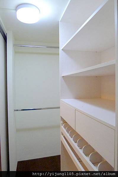 大任晶華4F-更衣室.JPG