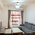 臻愛香榭5F-客廳1.JPG