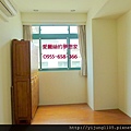 蔚藍海13F-臥房2.JPG