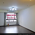 世紀皇家14F-客廳1.JPG