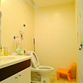 放翁清境美墅-2F衛浴.JPG