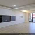 峰藝17F-客廳1.JPG
