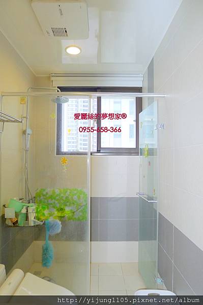 四君子11F-主臥衛浴2.JPG