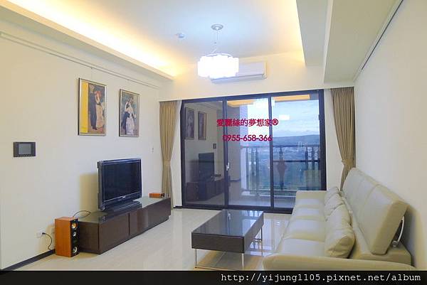 時代花園大廈10F-客廳.JPG