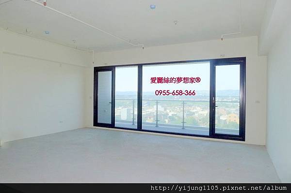 昂-10F客廳.JPG 昂-10F客廳.JPG