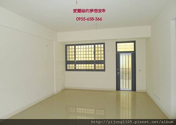 光明八街邊間透天-2F客廳1.JPG 光明八街邊間透天-2F客廳1.JPG