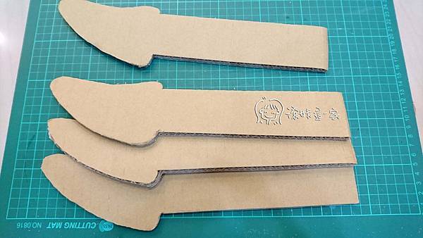 吉他002.jpg 吉他002.jpg