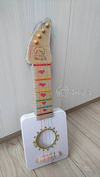 吉他025.jpg 吉他025.jpg