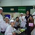 2003.12.11綜一甲烹飪課成果 002.jpg