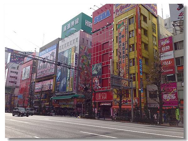 到東京這麼多次，想想這倒是我第一次到Akiba耶！哈