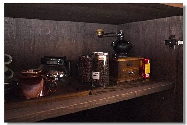 發現咖啡豆，一打開就滿房間的香味