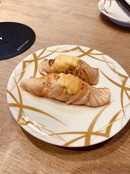 9E0287BA-644D-4887-B10A-9141CE2C6BF0