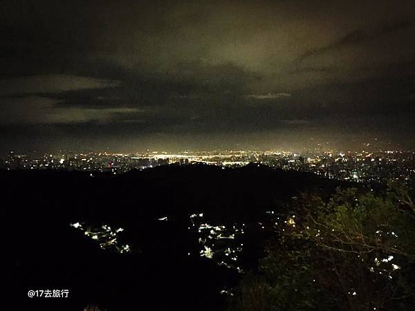 新北市祈福+賞夜景的最佳去處「烘爐地」