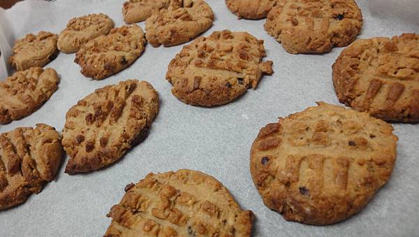 10/28 peanut butter cookies