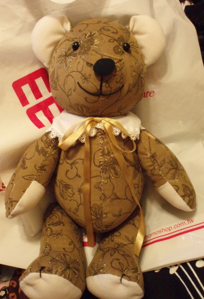 我的第一隻手縫泰迪熊2.jpg