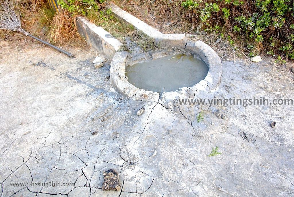 YTS_YTS_20190515_高雄彌陀漯底山自然公園／惡地形／泥火山噴發口Kaohsiung MituoTardyhill Nature Park088_539A9498.jpg