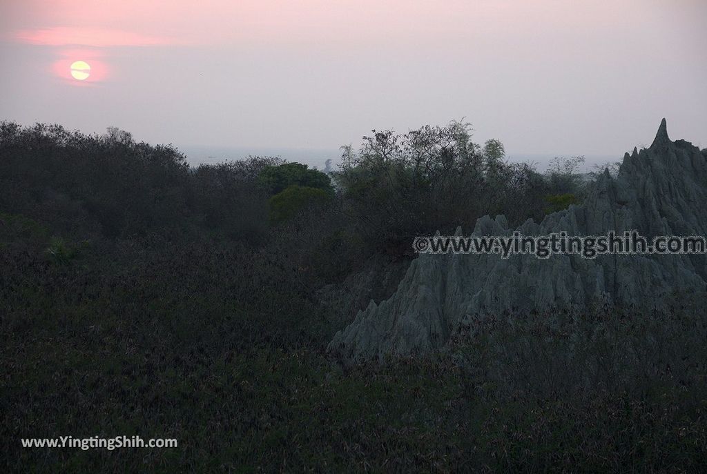 YTS_YTS_20190515_高雄彌陀漯底山自然公園／惡地形／泥火山噴發口Kaohsiung MituoTardyhill Nature Park113_539A9611.jpg