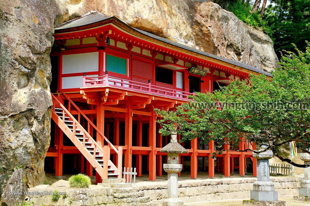 YTS_YTS_20190727_日本東北岩手達谷窟毘沙門堂／岩面大佛Japan Tohoku Iwate Takkounoiwaya Bishamondo055_539A6728.jpg