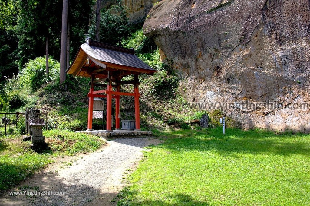 YTS_YTS_20190727_日本東北岩手達谷窟毘沙門堂／岩面大佛Japan Tohoku Iwate Takkounoiwaya Bishamondo072_539A6707.jpg