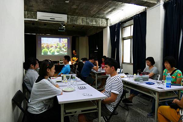 20170624 三餘書店(侘草)_170624_0059.jpg