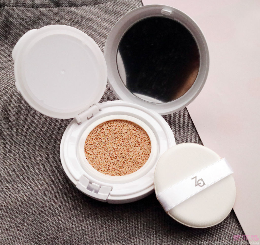 Za油光bye轻透妆前乳SPF25/PA+++&Za裸光亮白气垫粉饼SPF30/PA++