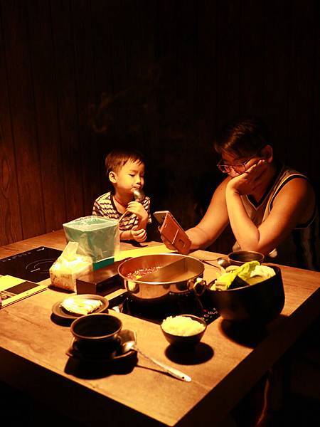 金鍋盃小火鍋/內湖餐廳推薦/內湖美食/西湖美食