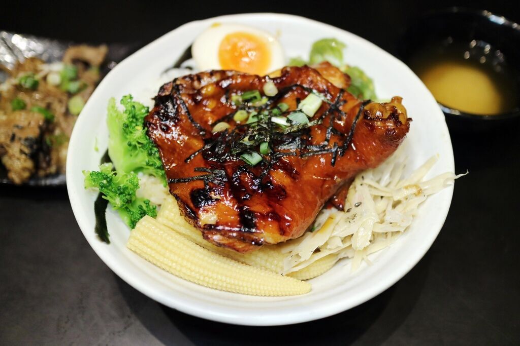 極幻燒肉弁当/波士頓龍蝦丼/板橋必吃