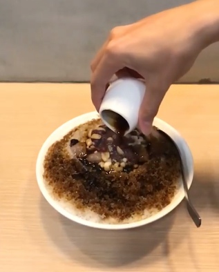 南機場必吃冰品→黑糖剉冰50元11種配料全部任選! BY~黃豆家