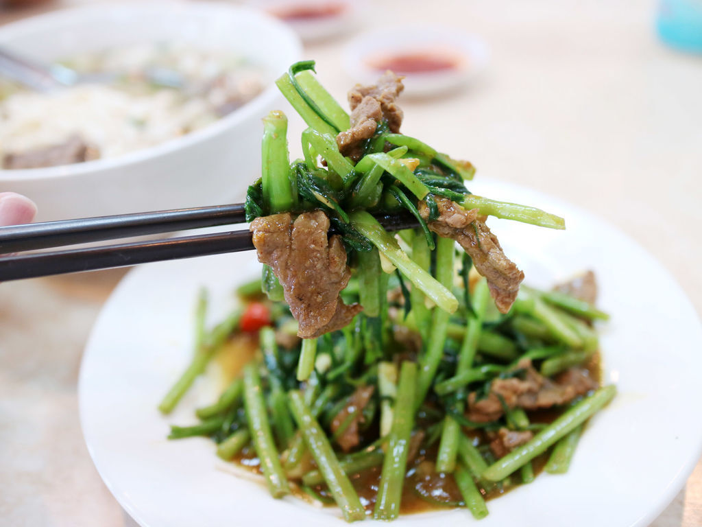 郭台銘吃的牛肉麵/金春發牛肉麵/北投必吃美食