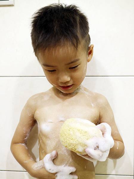 特碧潤TOPICREM舒潤益膚系列