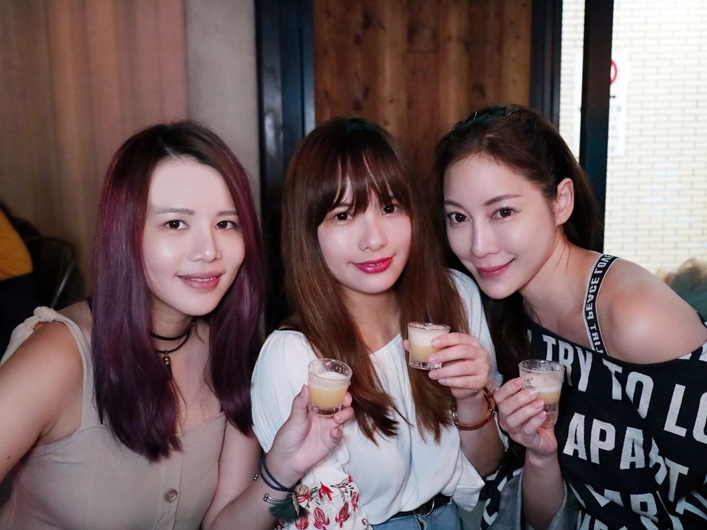 信义区韩式料理/烧酒一杯