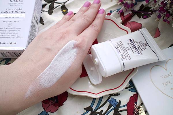 契爾氏集高效輕透潤色CC霜/契爾氏集高效發光素顏霜