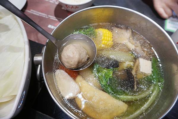 紅九九個人鴛鴦鍋