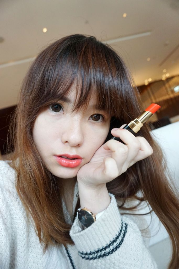 香奈儿COCO晶亮水唇膏