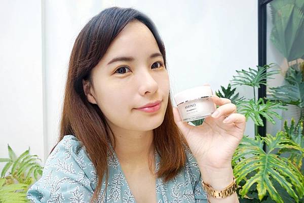 保養品推薦 精華液推薦  藝人推薦 部落客推薦 安美諾晶亮極嫩精華 安美諾明星商品 安美諾評價 安美諾淨白修護霜