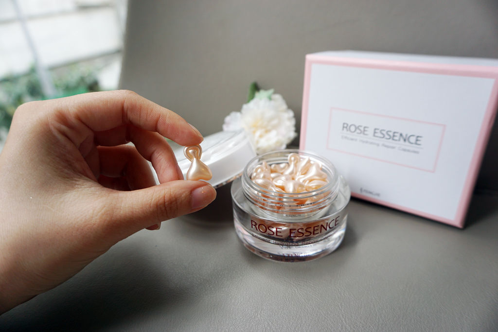 ROSE ESSENCE 玫瑰精萃高效保濕修護膠囊