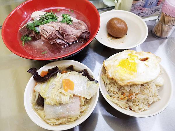 龍山寺美食/阿豆師原汁排骨湯