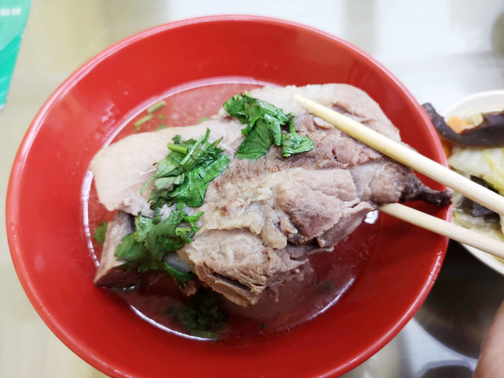 龍山寺美食/阿豆師原汁排骨湯