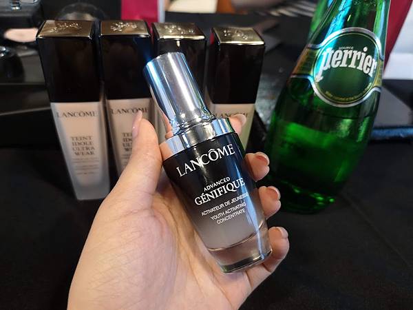 LANCOME蘭蔻超未來肌因賦活露=超級黑瓶-免費3D肌密檢測儀