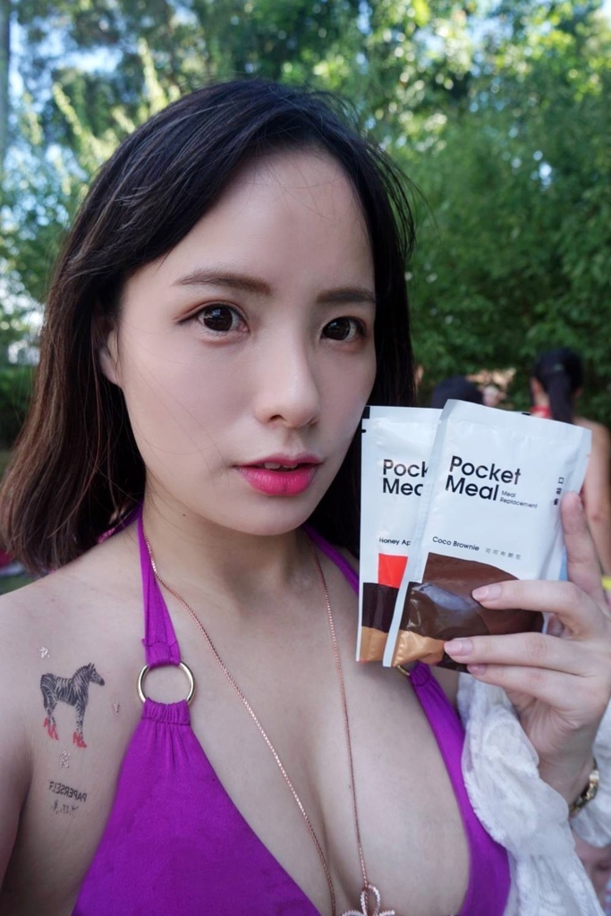 泳衣泳装比基尼连身泳装HM/ROXY/VODA/虾皮推荐