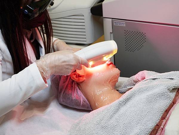 BBL+FY脈衝光/賦真妍皮膚專科診所