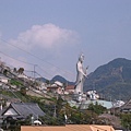 遠眺福濟寺-觀音站在龜形靈廟上