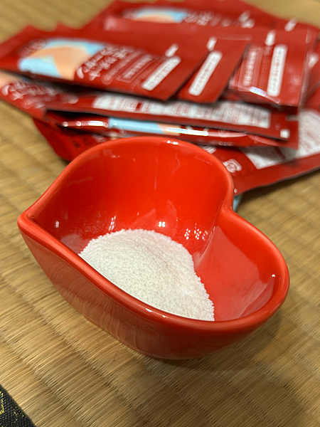 久采膝之助膠原蛋白胜肽，日本製的靈活小紅包方便攜帶