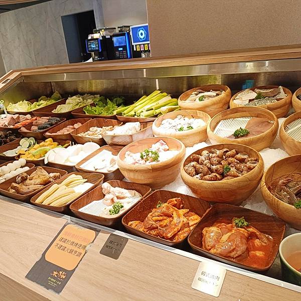 LINE_ALBUM_20221028 _1_221029_7_0.jpg LINE_ALBUM_20221028 _1_221029_7_0.jpg